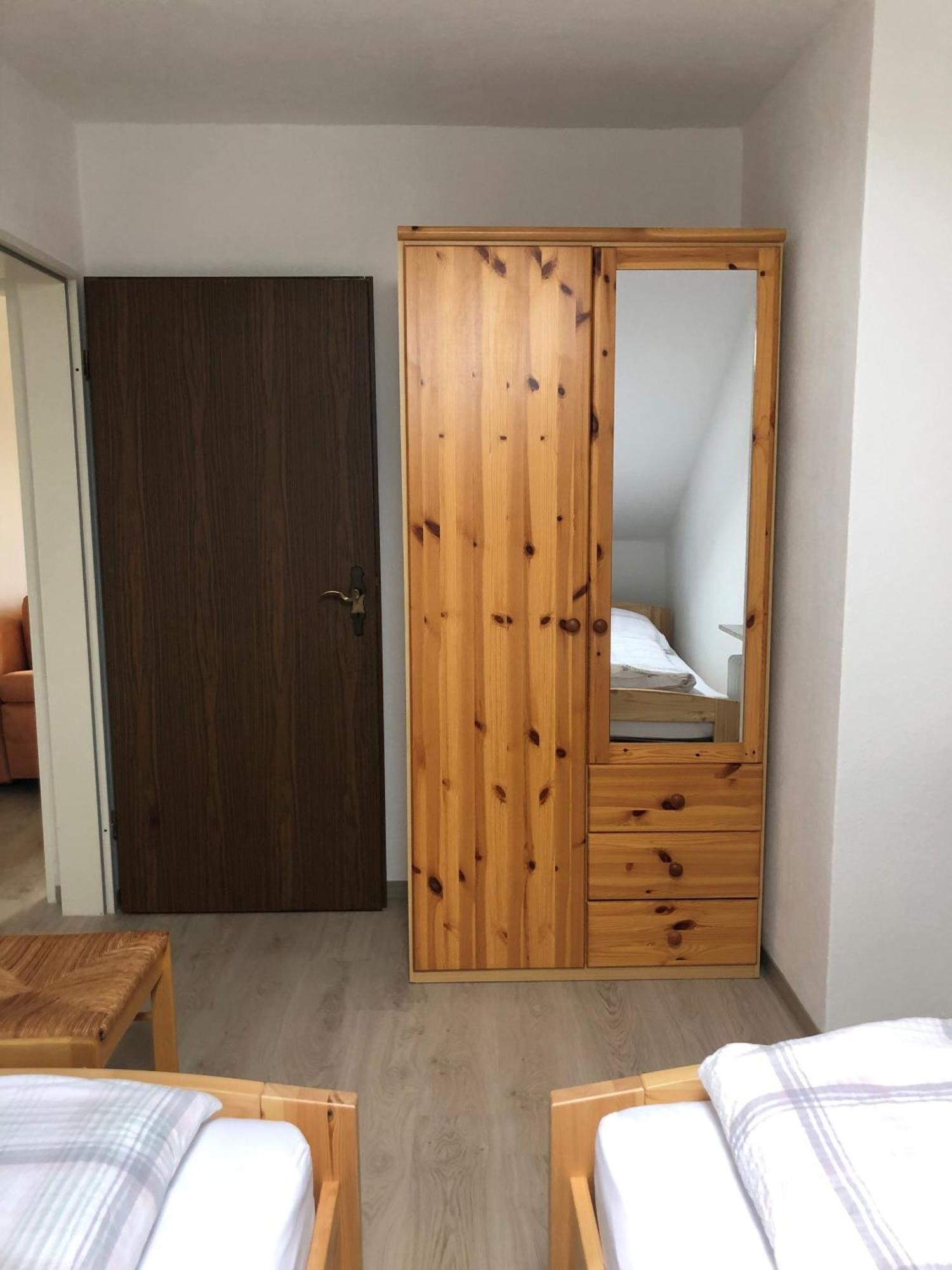Ferienwohnungen Haus Sommerwind, 45075 Jemgum Esterno foto
